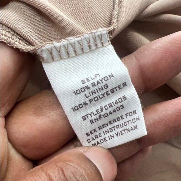 Elegant Tan Button-Down Dress - Picture 12 of 12